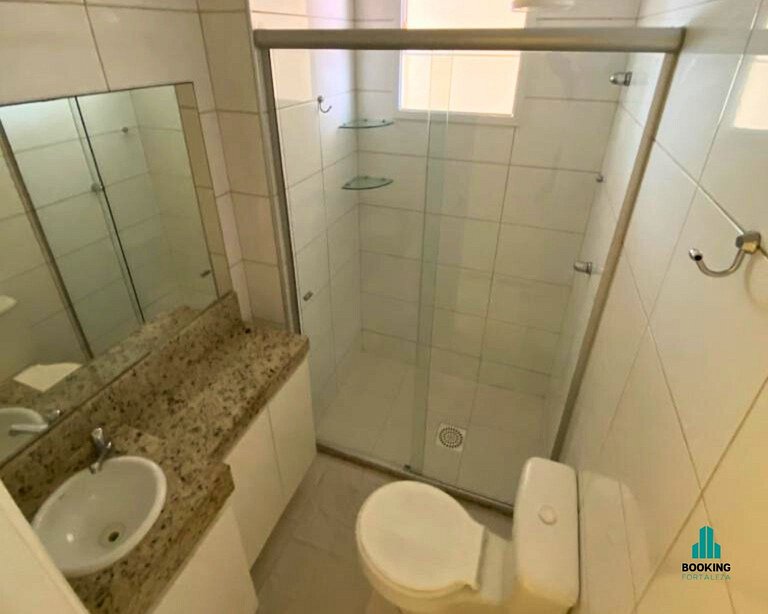 Apartamento de 2 Quartos com Varanda