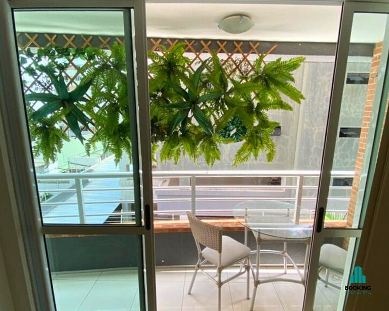 Apartamento de 2 Quartos com Varanda